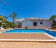 Вилла в Ориуэла Коста 168 кв.м з терасою та басейном