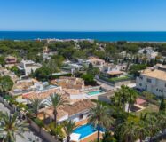 Вилла в Ориуэла Коста 168 кв.м з терасою та басейном