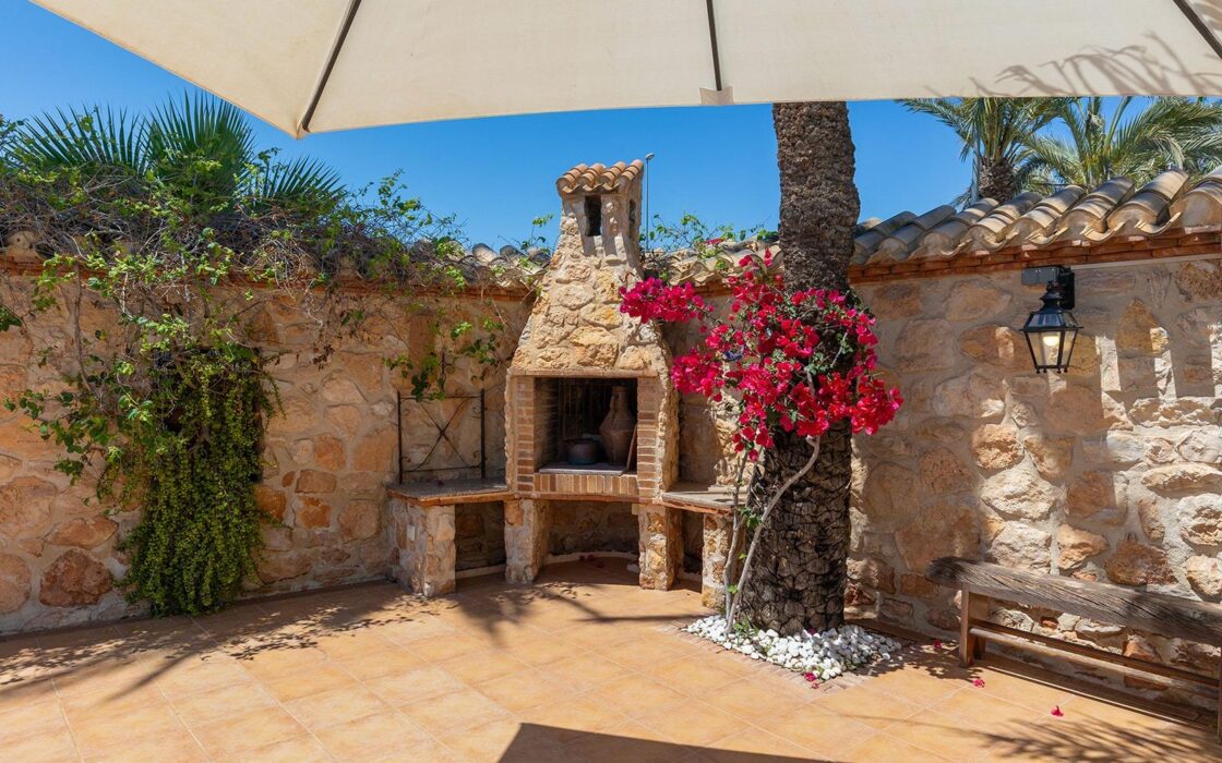 Вилла в Ориуэла Коста 168 кв.м з терасою та басейном