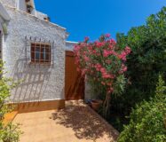 Вилла в Ориуэла Коста 168 кв.м з терасою та басейном