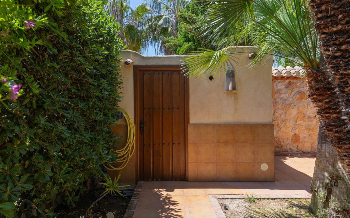 Вилла в Ориуэла Коста 168 кв.м з терасою та басейном