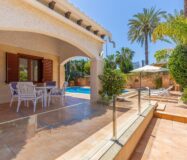 Вилла в Ориуэла Коста 168 кв.м з терасою та басейном