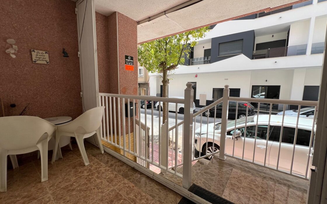 Апартаменты 100 кв.м с террасой в Торревьехе у моря