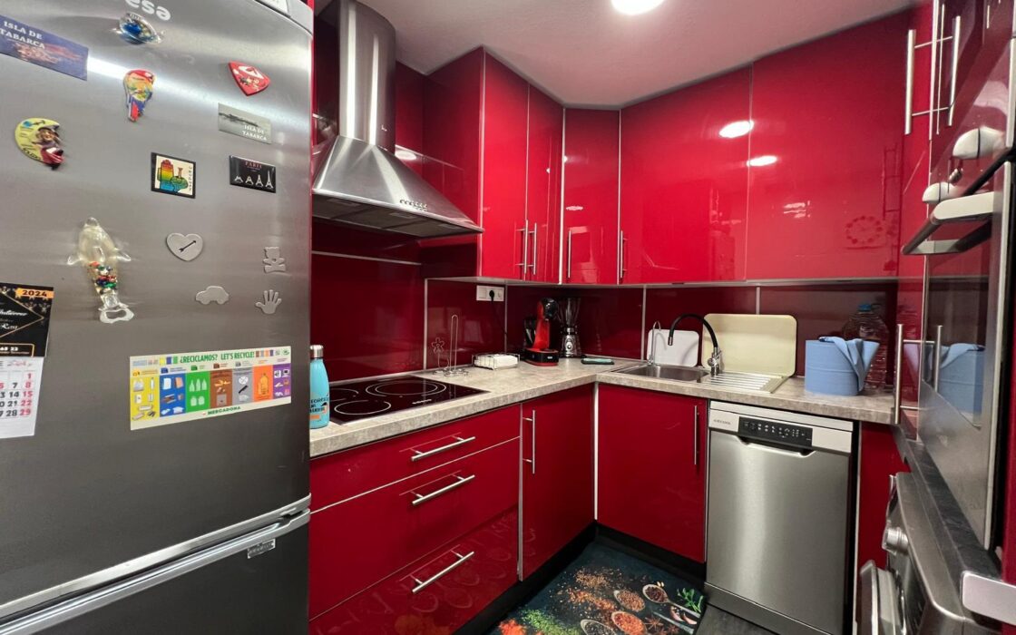 Апартаменты 100 кв.м с террасой в Торревьехе у моря