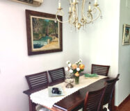 Дом с садом и бассейном недалеко от города, 102 кв.м.