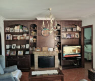 Дом с садом и бассейном недалеко от города, 102 кв.м.