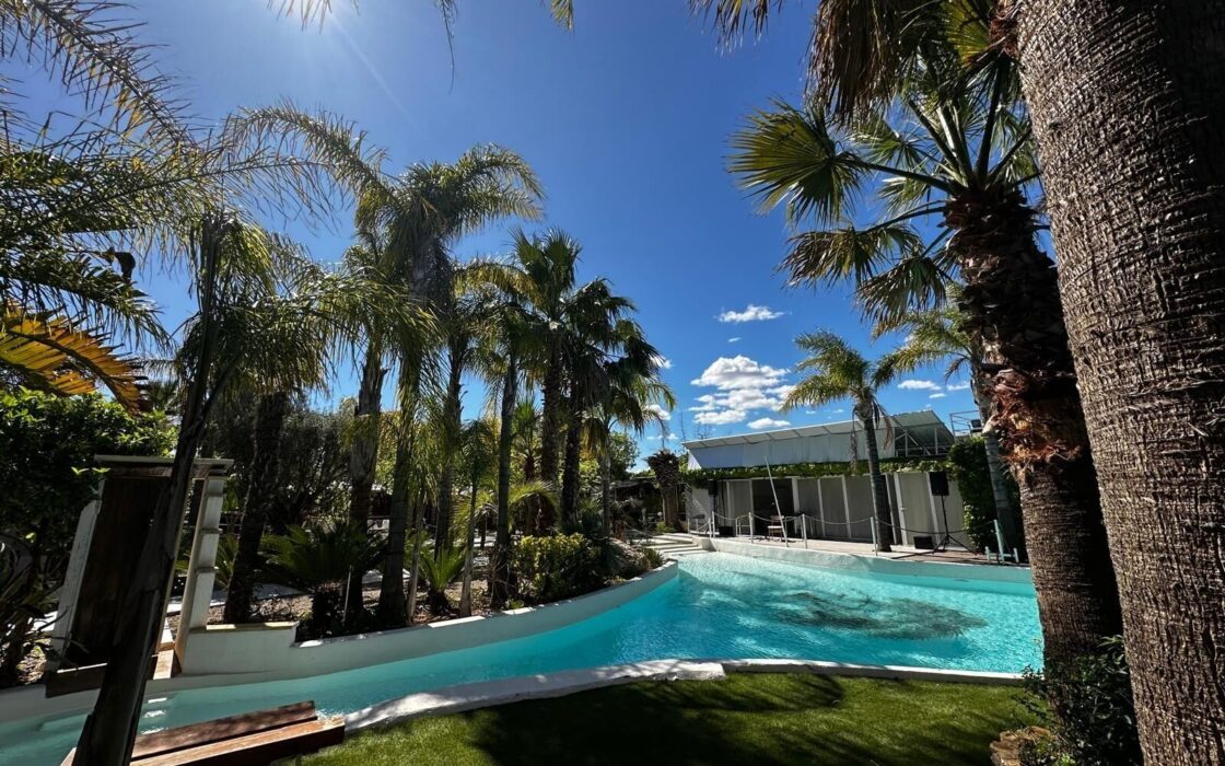 Дом в Бетере 420 кв.м с бассейном, 22 км до моря