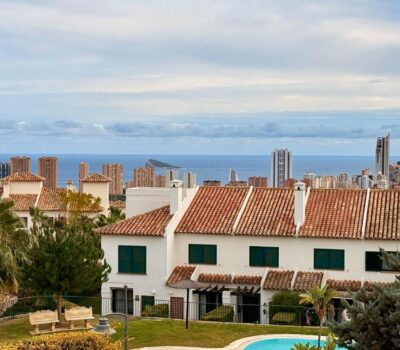 Чарівне бунгало в С’єрра-Кортина, 2 спальні, з терасою