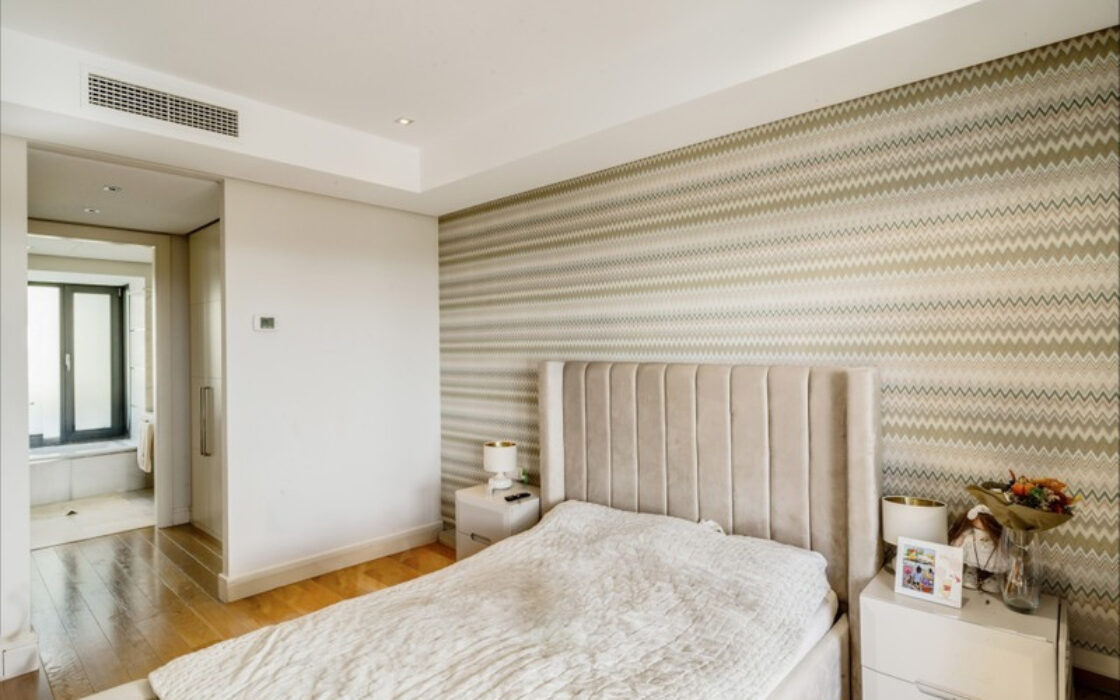 Вілла в Золотій милі, 573 кв.м, тераса, з меблями