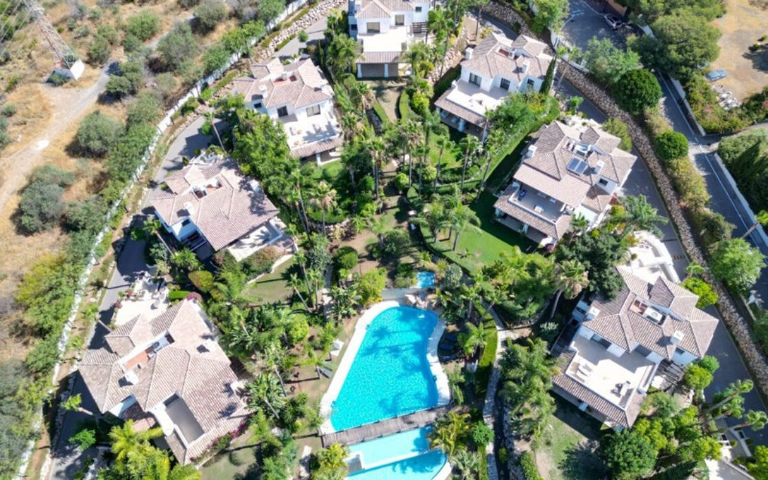 Вілла в Золотій милі, 573 кв.м, тераса, з меблями