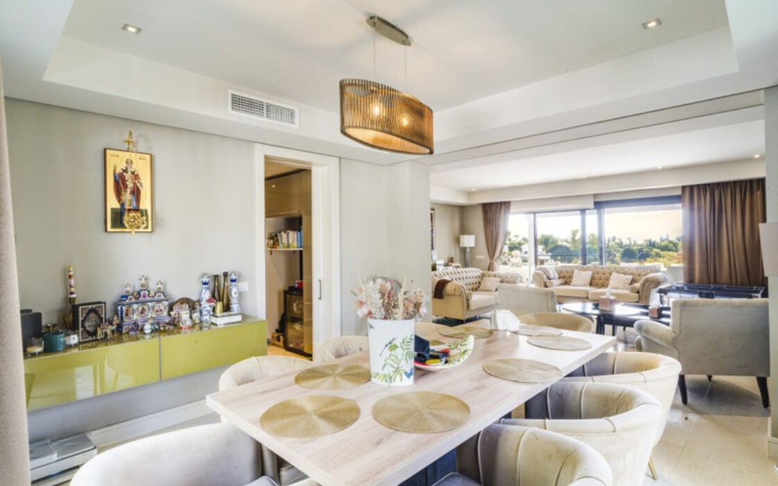 Вілла в Золотій милі, 573 кв.м, тераса, з меблями