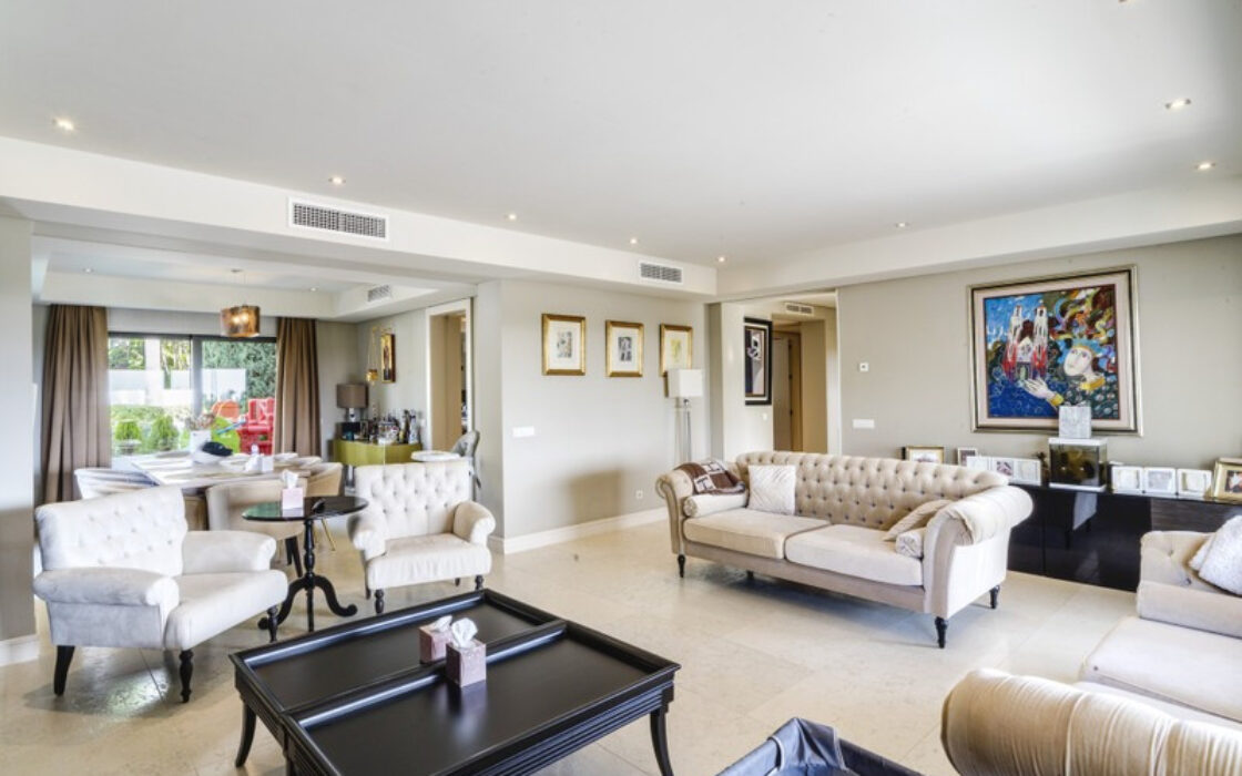 Вілла в Золотій милі, 573 кв.м, тераса, з меблями