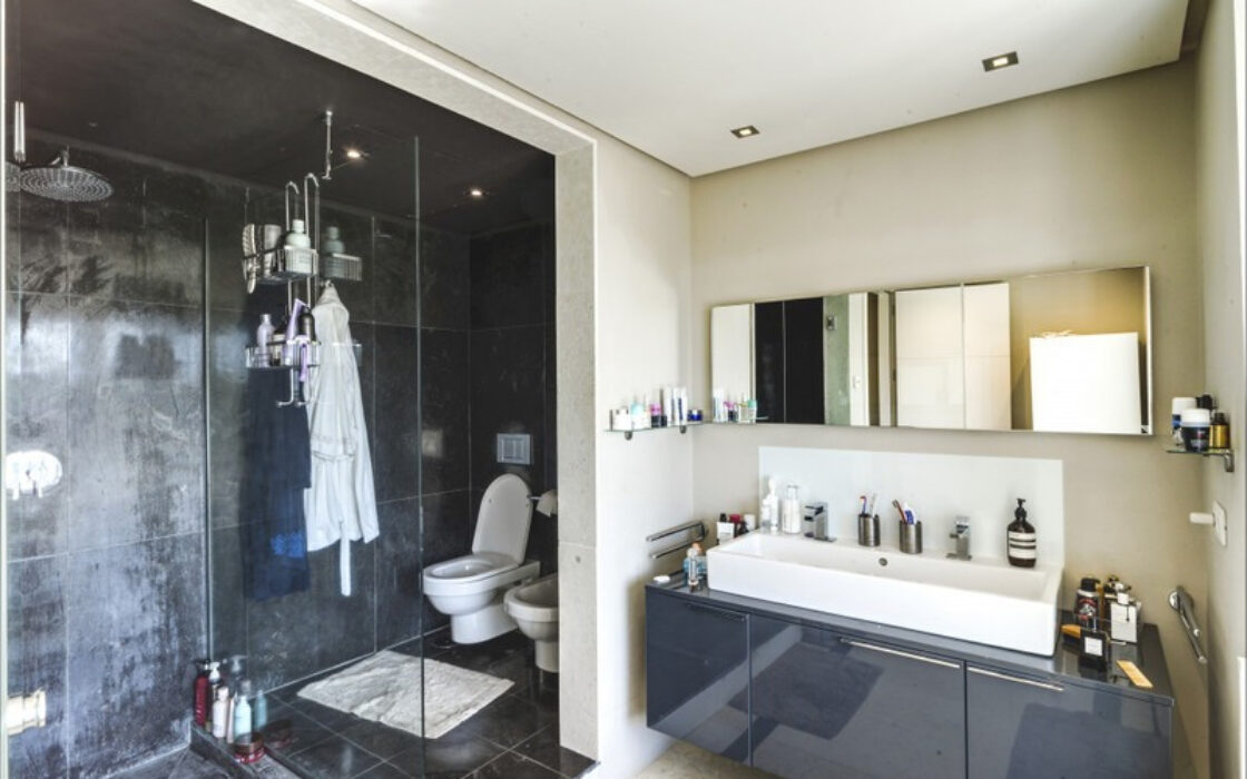 Вілла в Золотій милі, 573 кв.м, тераса, з меблями