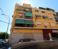 Апартаменты 80 кв.м с балконом в Аликанте