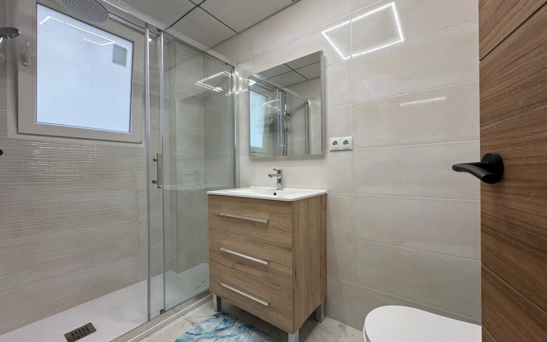 Просторные апартаменты 3 спальни у пляжа Торревьеха 108 кв.м