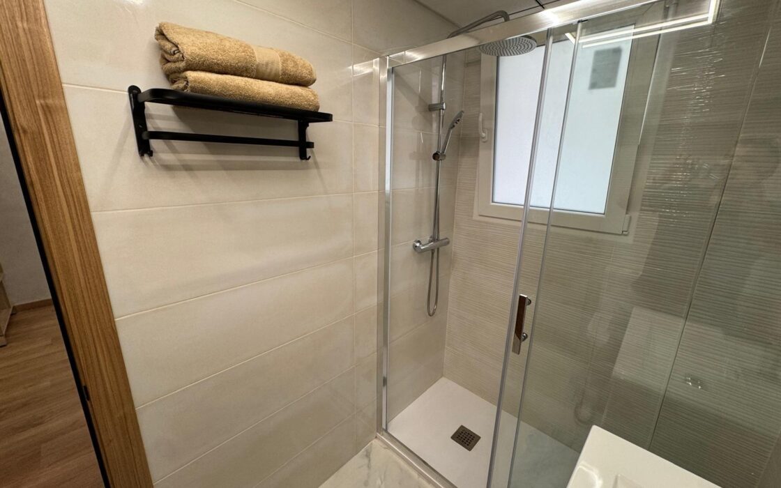 Просторные апартаменты 3 спальни у пляжа Торревьеха 108 кв.м