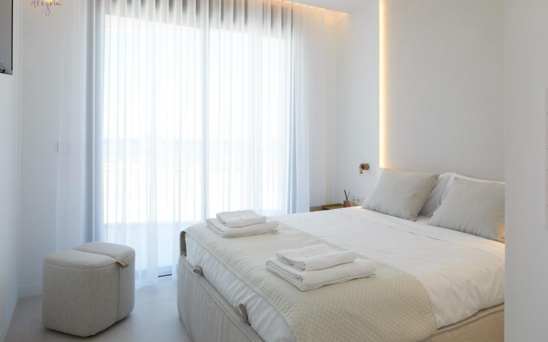 Квартира 2 спальни в Ла-Манге с видом на море 118,86 кв.м