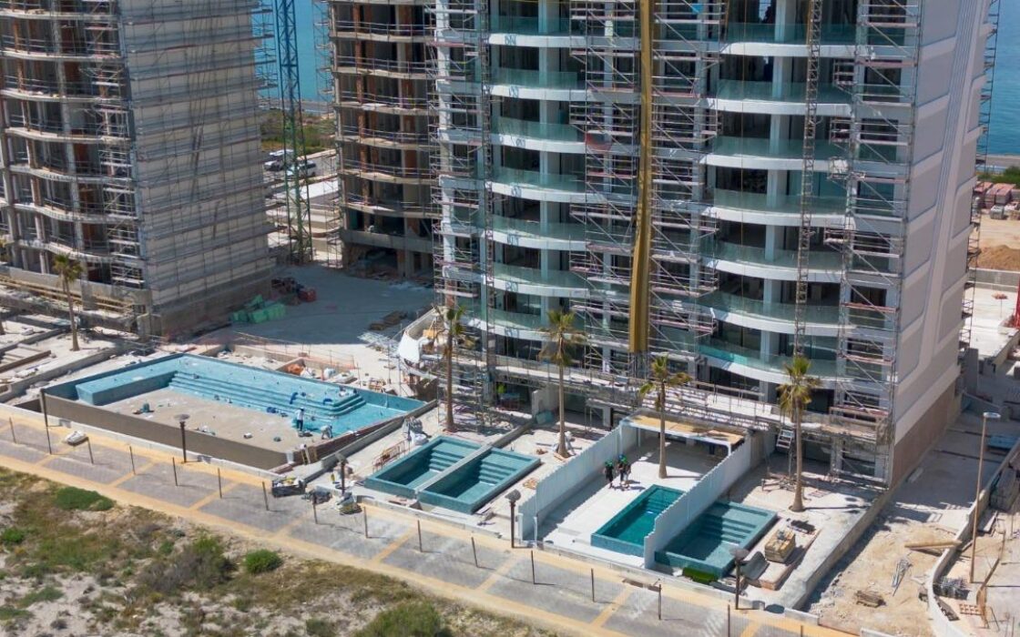 Квартира 2 спальни в Ла-Манге с видом на море 118,86 кв.м