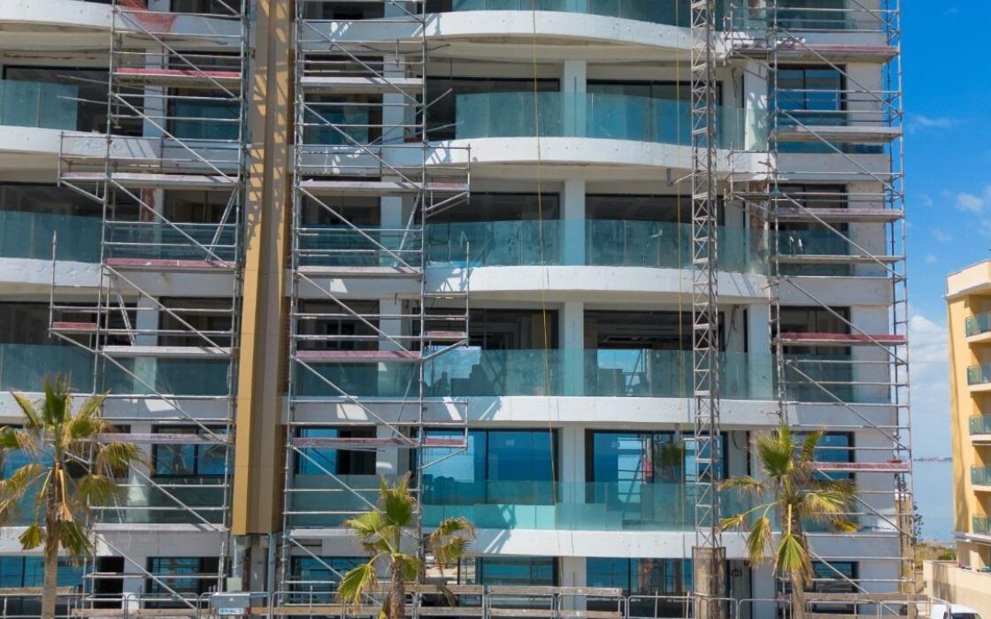 Квартира 2 спальни в Ла-Манге с видом на море 118,86 кв.м