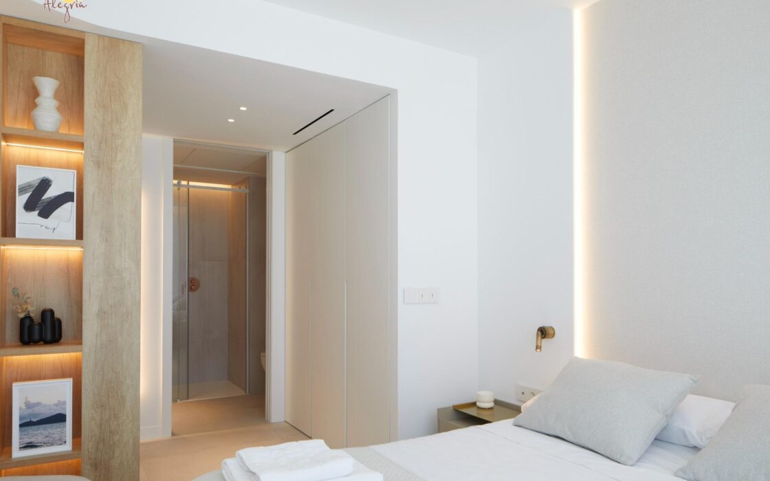 Квартира 2 спальни в Ла-Манге с видом на море 118,86 кв.м