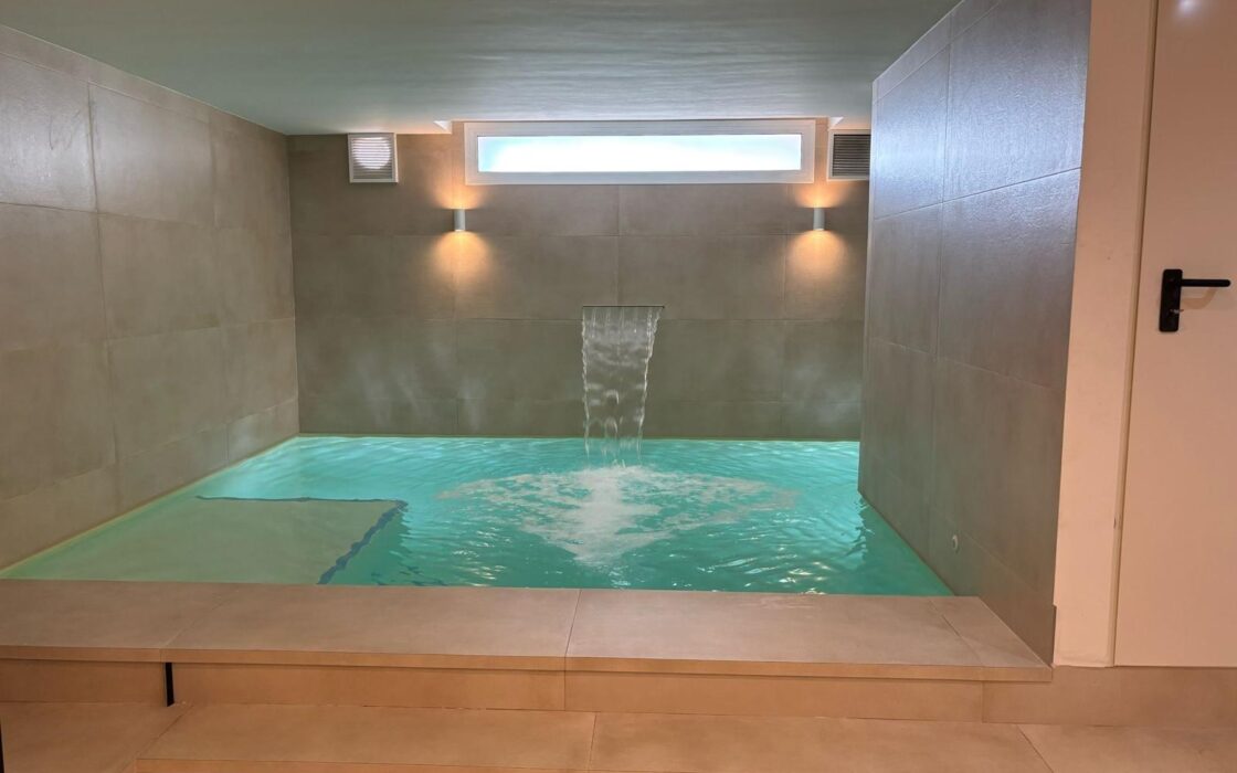 Дом в San Juan Playa 218 кв.м с террасой у моря