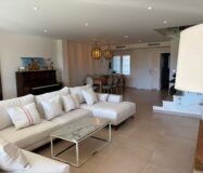 Дом в San Juan Playa 218 кв.м с террасой у моря