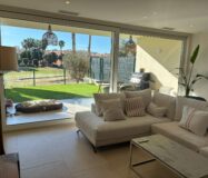 Дом в San Juan Playa 218 кв.м с террасой у моря