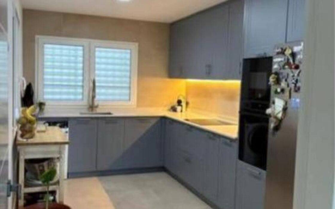 Дом в San Juan Playa 218 кв.м с террасой у моря