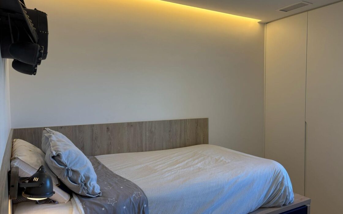 Дом в San Juan Playa 218 кв.м с террасой у моря