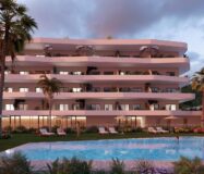 Новые квартиры в Ла-Нусии у моря с террасами и бассейном