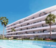 Новые квартиры в Ла-Нусии у моря с террасами и бассейном