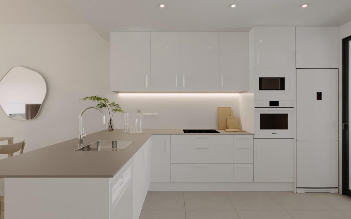 Новые квартиры в Ла-Нусии у моря с террасами и бассейном