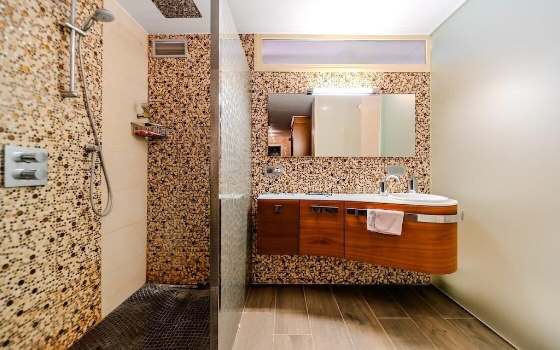 Люкс-вилла в 300 м от пляжа Ла Мата, 5 спален, 438 кв.м