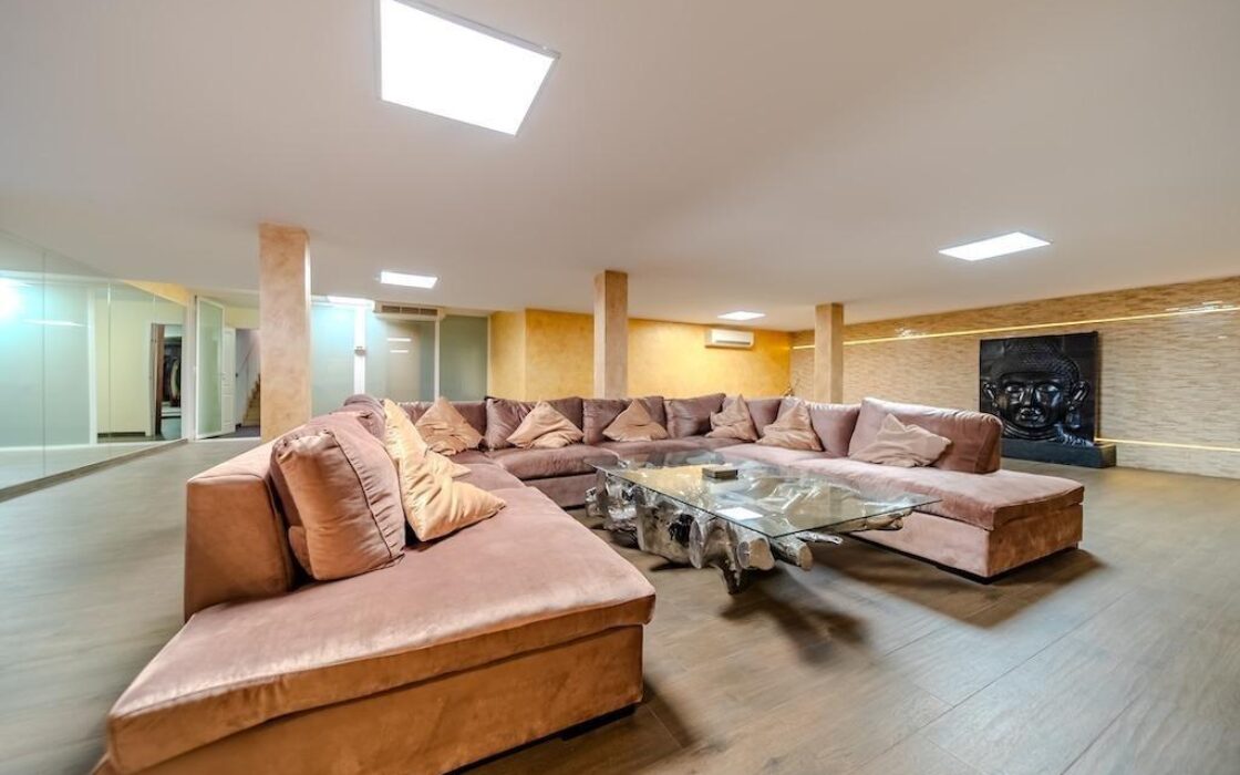 Люкс-вилла в 300 м от пляжа Ла Мата, 5 спален, 438 кв.м