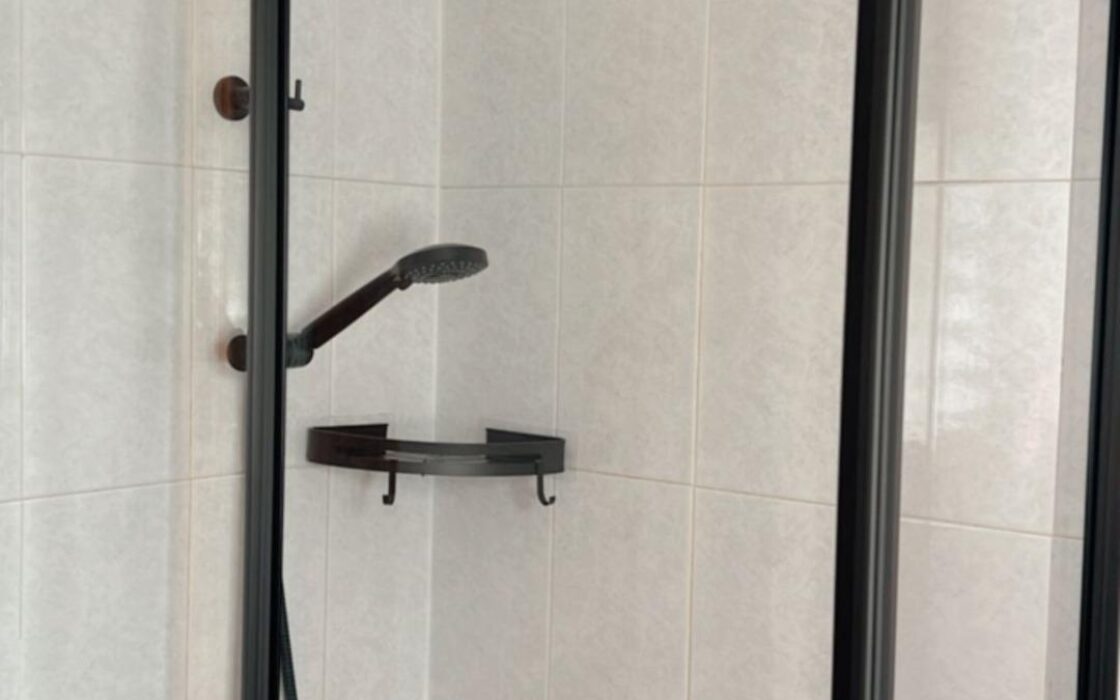 Апартаменты 81 кв.м с 4 комнатами в Аликанте с балконом