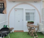 Апартаменты 57 кв.м с террасой в Торревьехе у моря