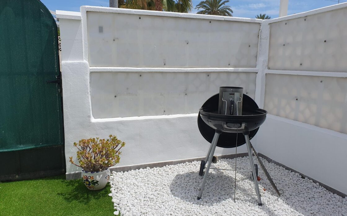 Апартаменты 57 кв.м с террасой в Торревьехе у моря