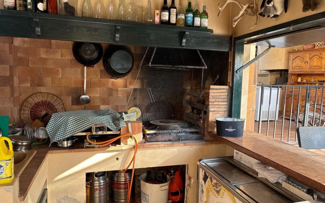 Вілла в Торрев’єсі 250 кв.м з басейном біля моря