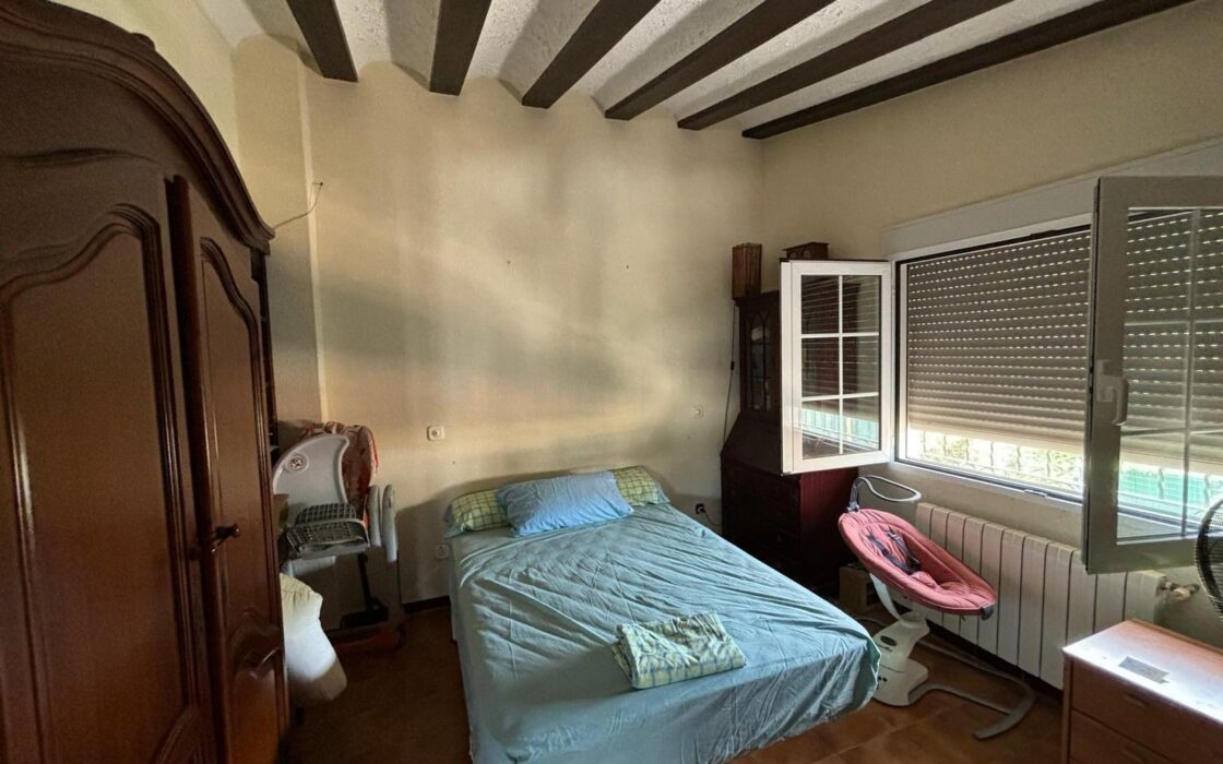 Вілла в Торрев’єсі 250 кв.м з басейном біля моря