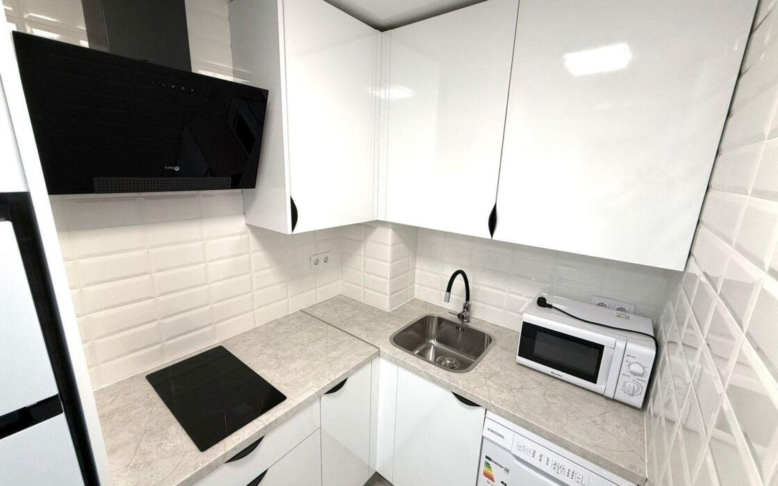 Апартаменты 55 кв.м с террасой в Торревьехе