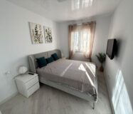 Апартаменты 55 кв.м с террасой в Торревьехе