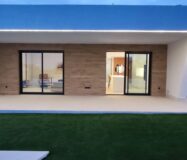 Вилла в Сьюдад Кесада 150 кв.м с бассейном у моря