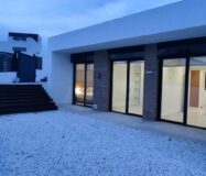 Вилла в Сьюдад Кесада 150 кв.м с бассейном у моря