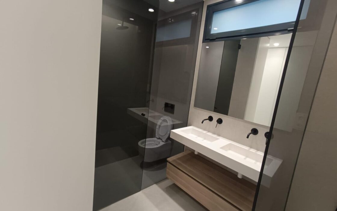 Вилла в Сьюдад Кесада 150 кв.м с бассейном у моря