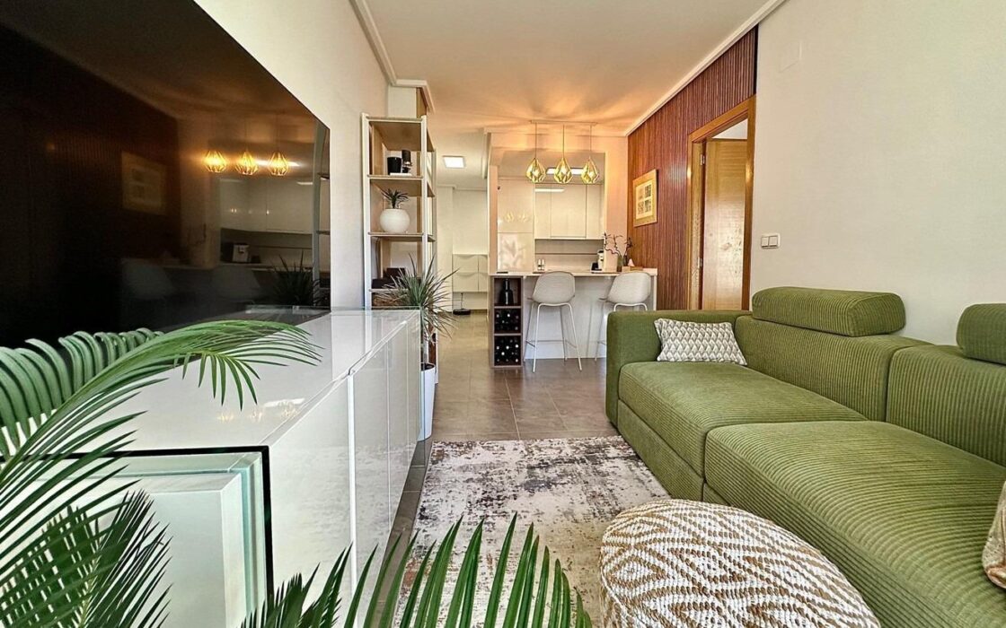 Эксклюзивные апартаменты в Торревьехе с террасой 54 кв.м