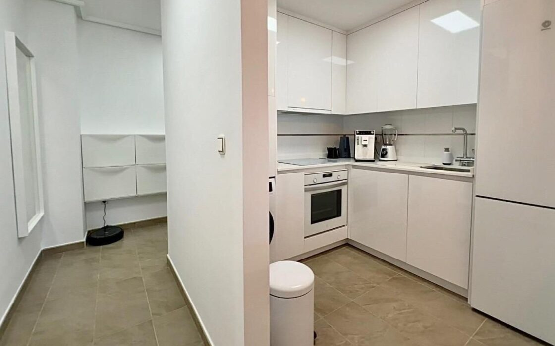 Эксклюзивные апартаменты в Торревьехе с террасой 54 кв.м