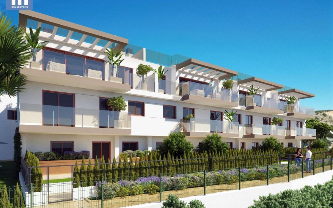 Новые таунхаусы в Ла-Нусии с панорамным видом 172 кв.м