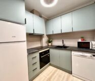 Апартаменты 78 кв.м с террасой в Торревьехе у моря