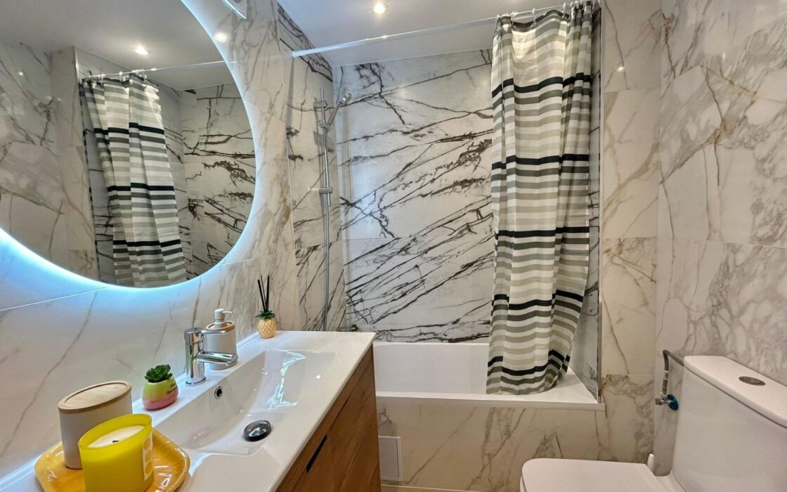 Апартаменты 78 кв.м с террасой в Торревьехе у моря