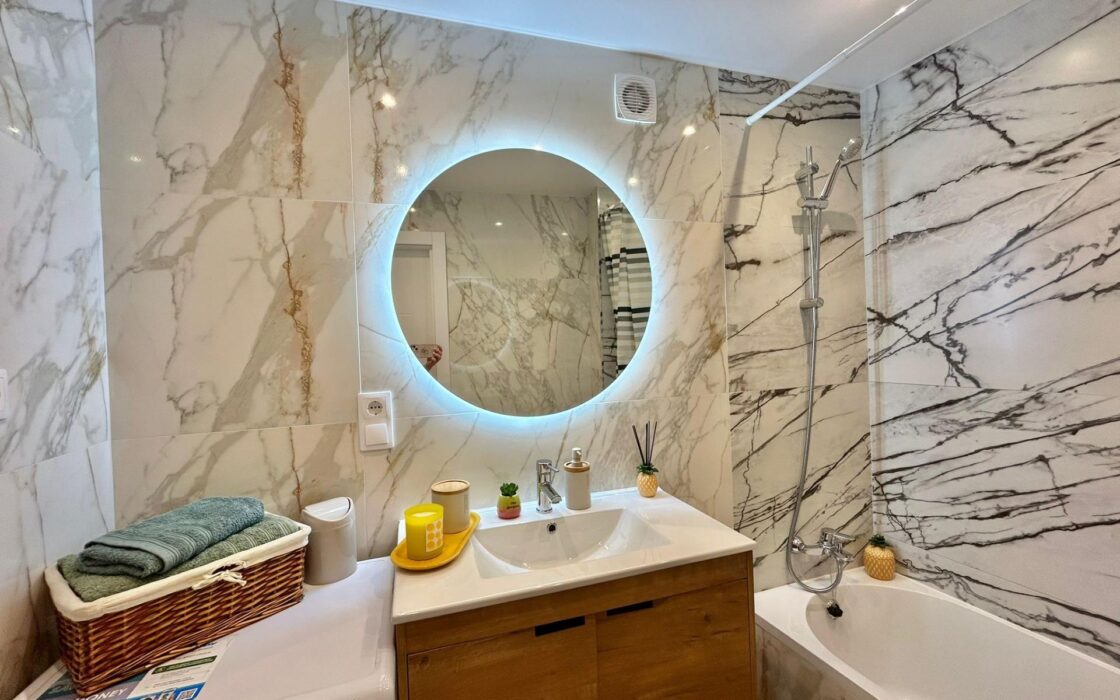 Апартаменты 78 кв.м с террасой в Торревьехе у моря